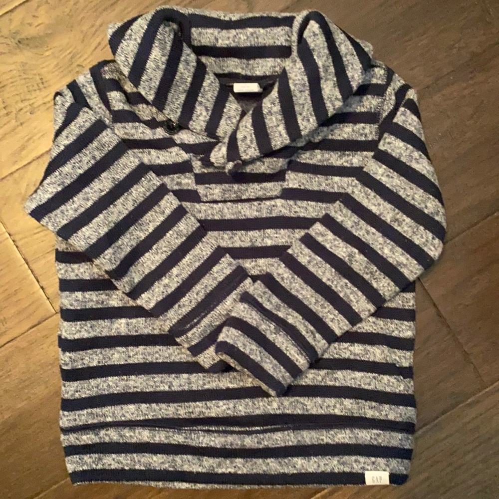 Bundle of kids clothes  Size 3️⃣ 👕